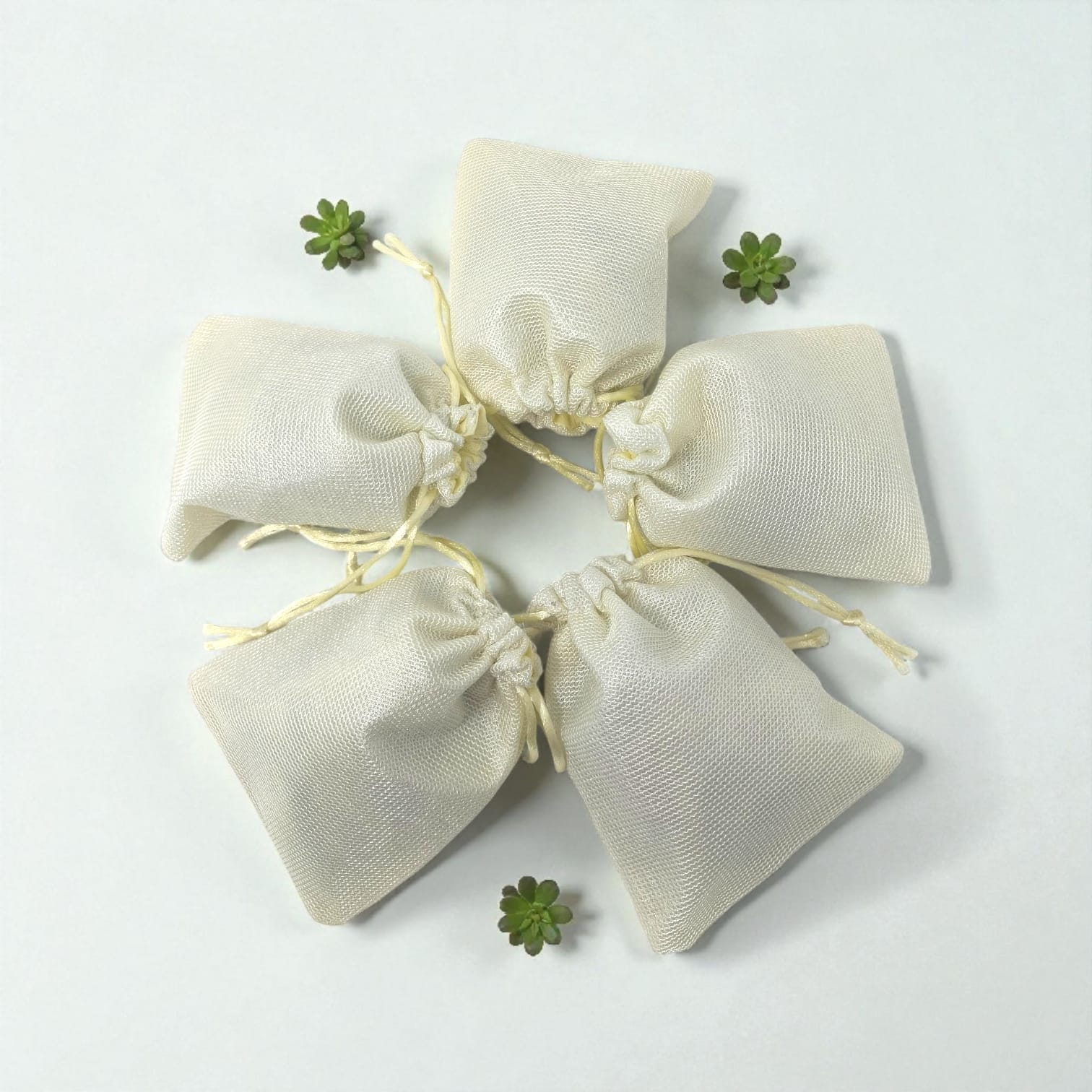 Hariaura Foam Pouches (5x4) Set of 10 | Protective Foam Packing Pouches for Glass Items, Idols, Gifts & Fragile Products | Reusable Cushion Packaging Bags